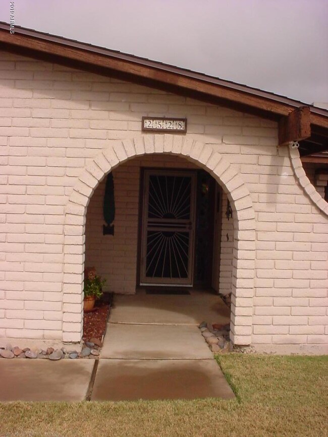 2528 W Osage Ave, Mesa, AZ 85202 - photo 2