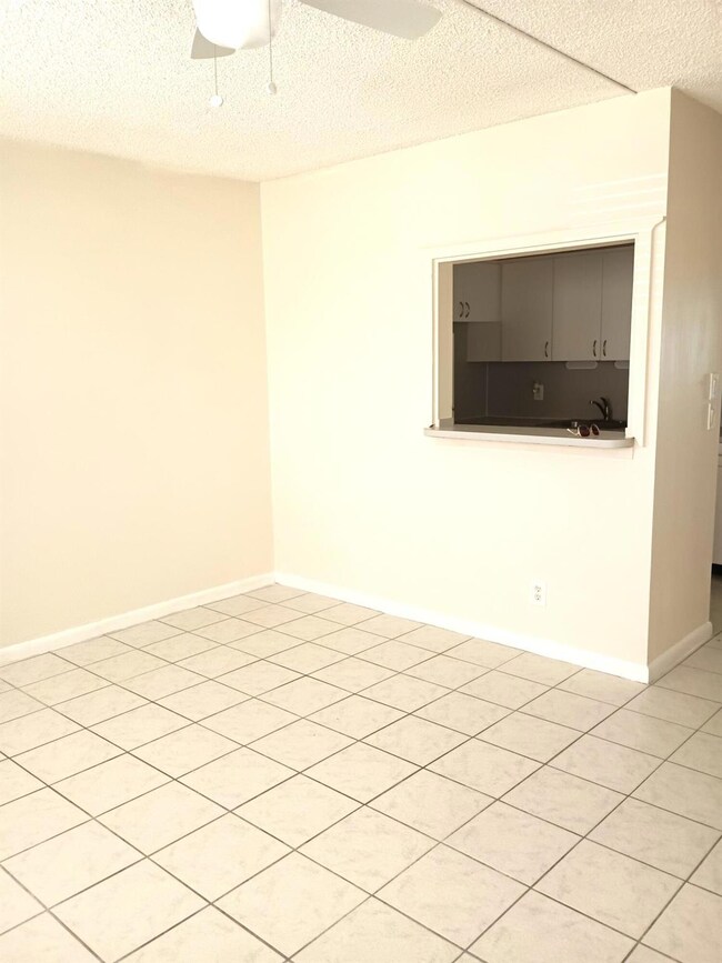 352 Windsor P, West Palm Beach, FL 33417 - photo 6