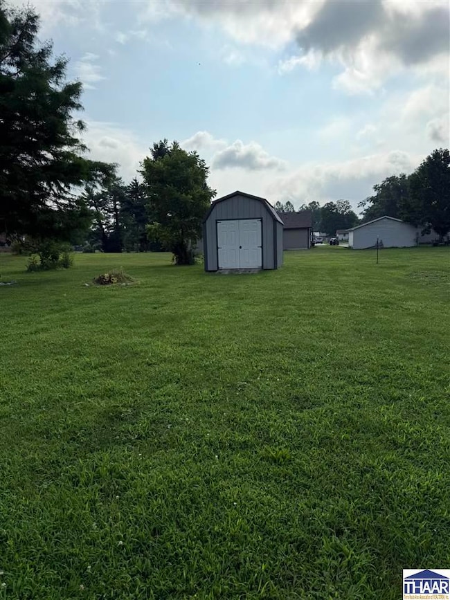 312 S Fulton St, Clinton, IN 47842 - photo 3