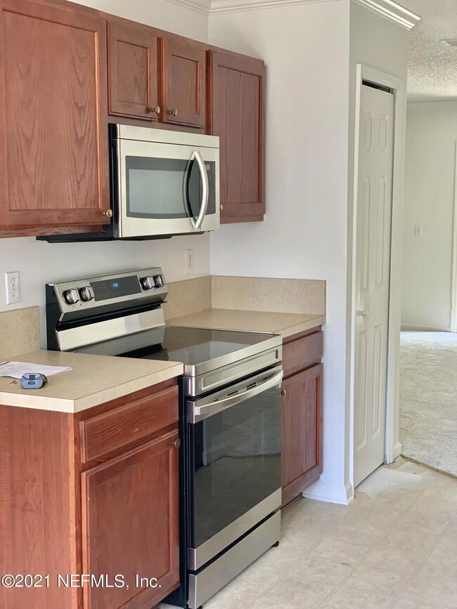 5875 Liska Dr, Jacksonville, FL 32244 - photo 3