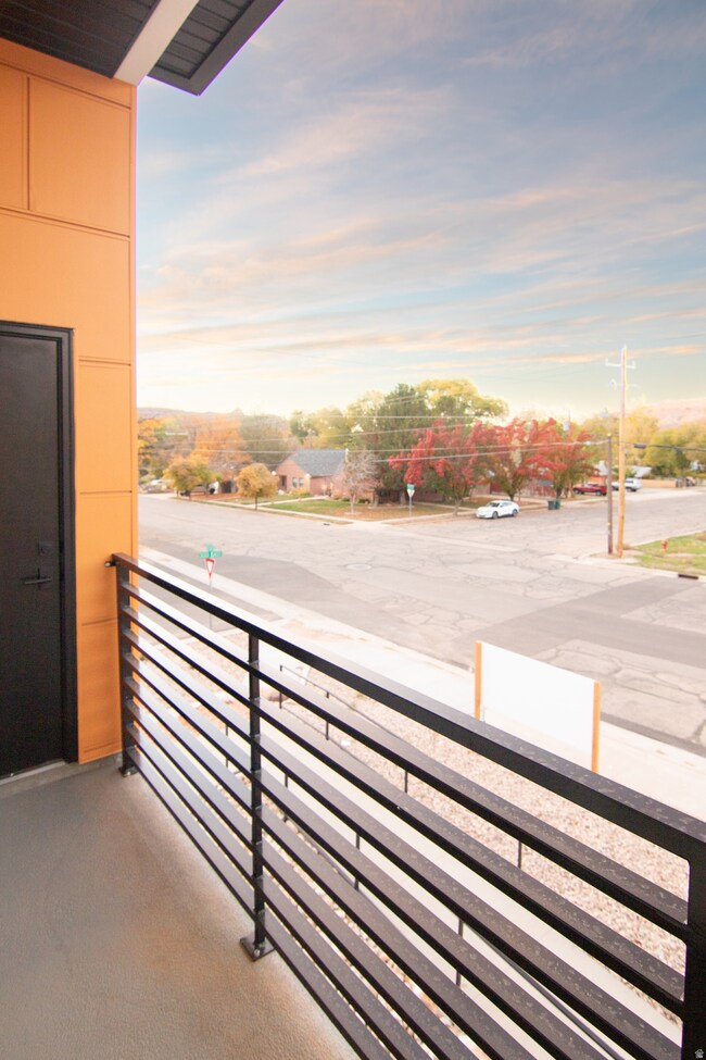 346 E 200 S unit A201, Moab, UT 84532 - photo 6