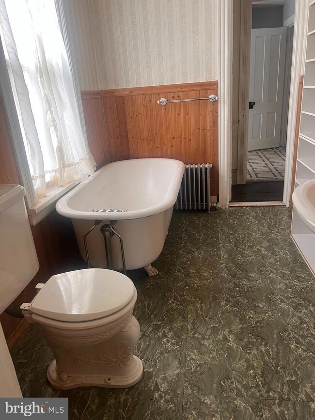 243 Mercer St, Hightstown, NJ 08520 - photo 7