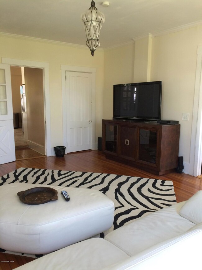 35 Rockview Dr, Greenwich, CT 06830 - photo 5