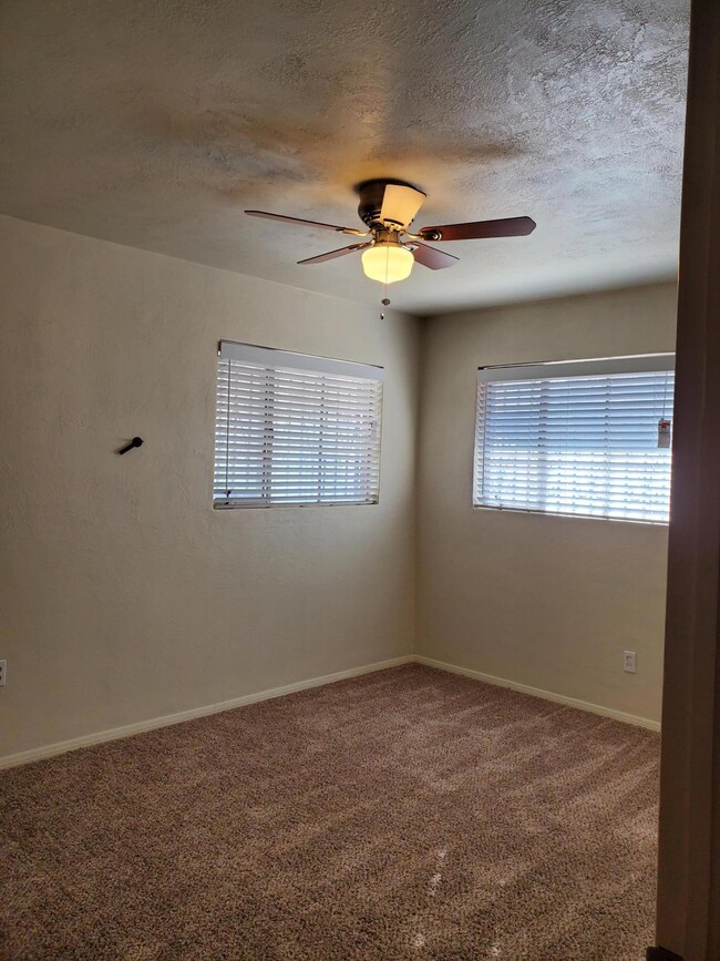 7300 Mojave Dr, El Paso, TX 79915 - photo 5