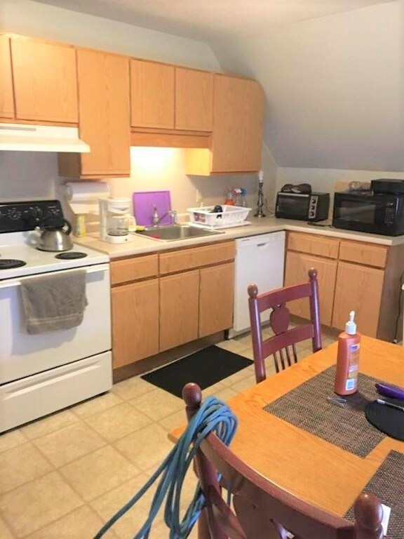 60 Plain St unit 2, Rockland, MA 02370 - photo 6