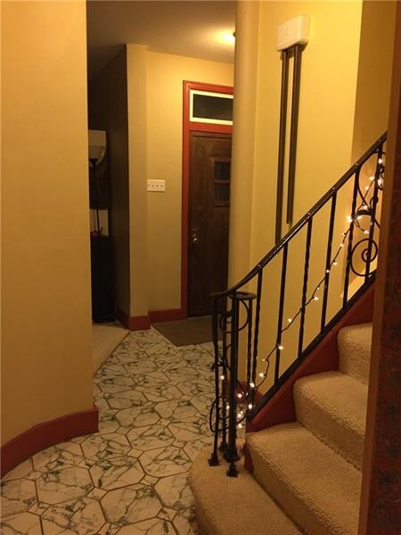 5861 Douglas St, Pittsburgh, PA 15217 - photo 4