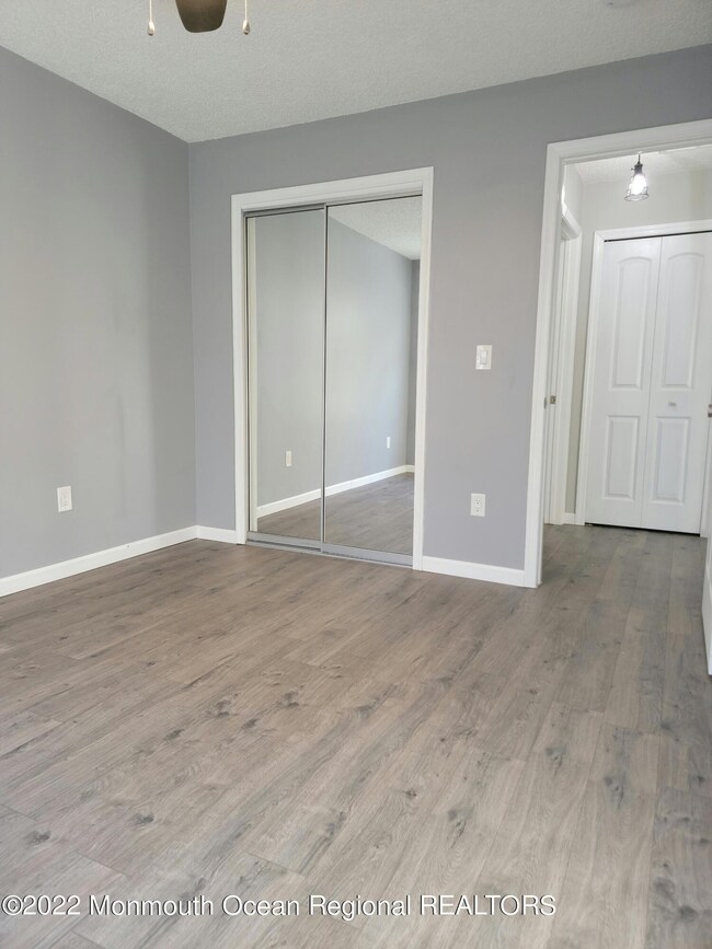 87 Des Moines Ct unit 93, Tinton Falls, NJ 07712 - photo 7