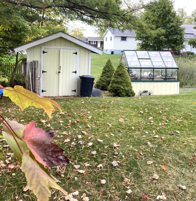 23 Brookside Dr, Middlebury, VT 05753 - photo 6