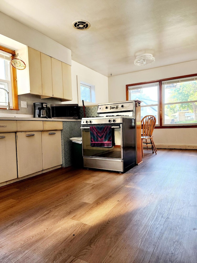 4440 N 64th St, Milwaukee, WI 53218 - photo 4