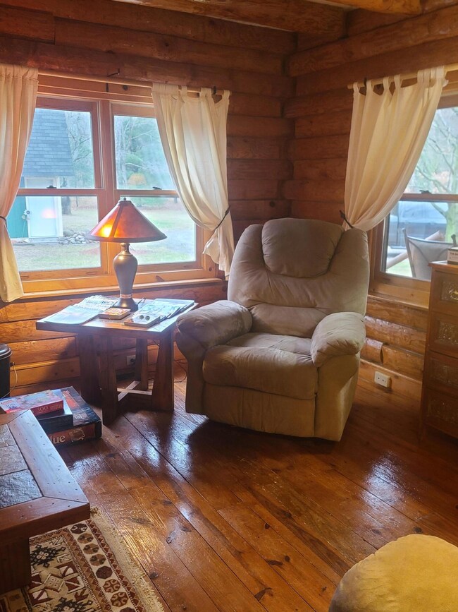 Log Home VRBO for sale 4491 N 168th Ave
