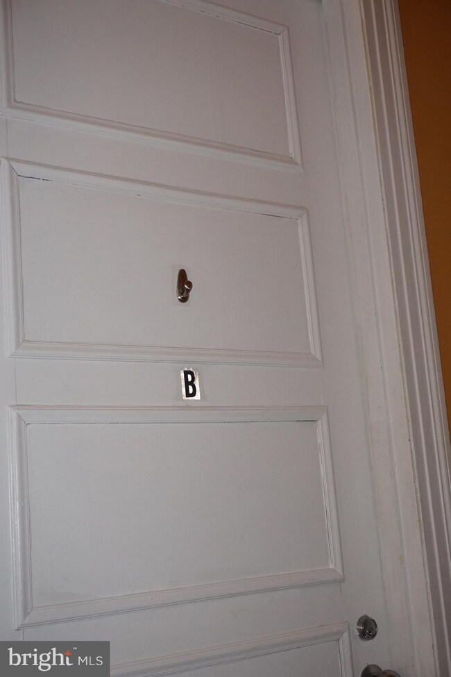 1829 Eutaw Place unit B, Baltimore, MD 21217 - photo 5