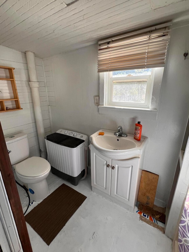 1443 Oregon Ave, Klamath Falls, OR 97601 - photo 5