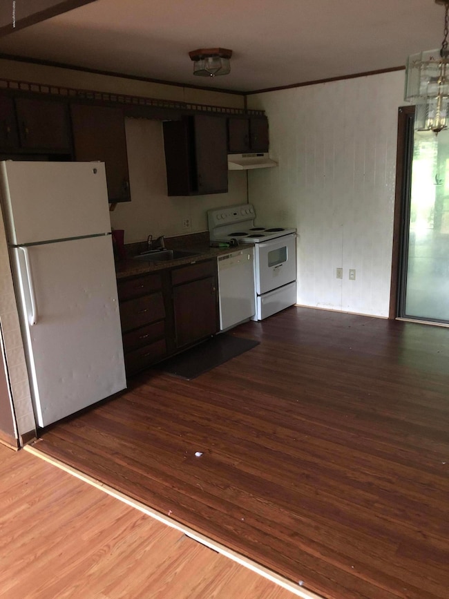 8530 Bumble Bee Way, Tobyhanna, PA 18466 - photo 5