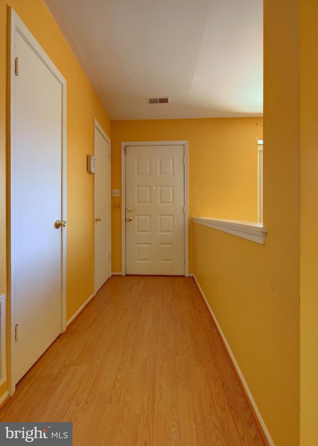 15040 Cherrywood Dr, Laurel, MD 20707 - photo 2