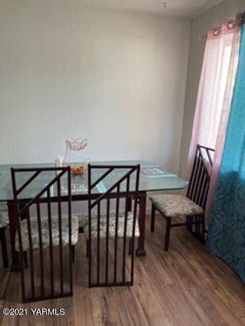 612 dining rm 2