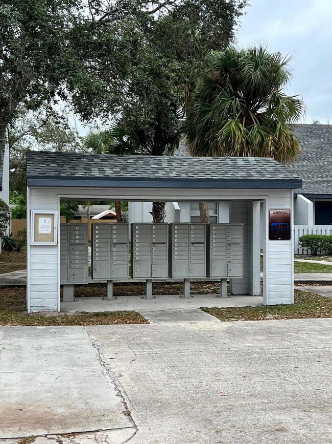 2011 Oleander Blvd unit A, Fort Pierce, FL 34950 - photo 3