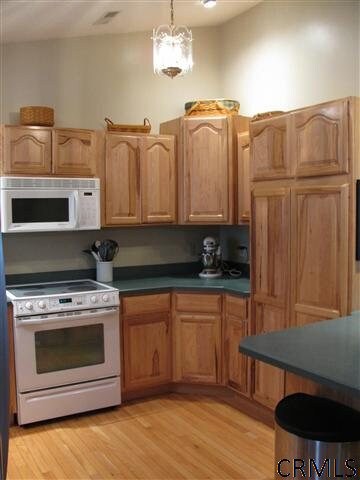 33 Santee Dr, Gansevoort, NY 12831 - photo 3