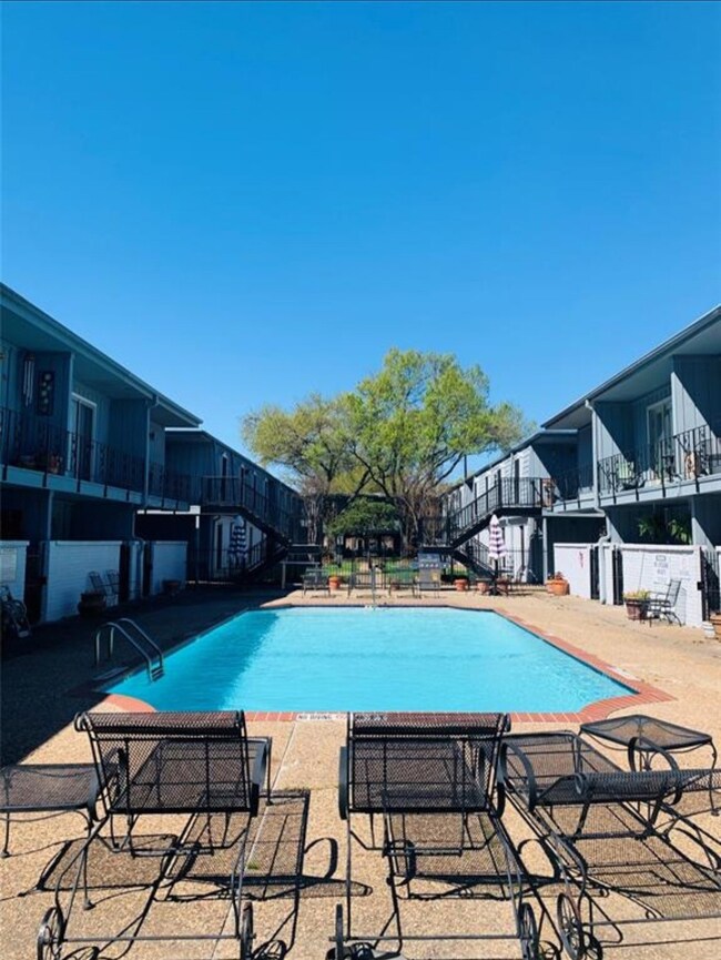 Pool area to refresh yourself from the Houston hea