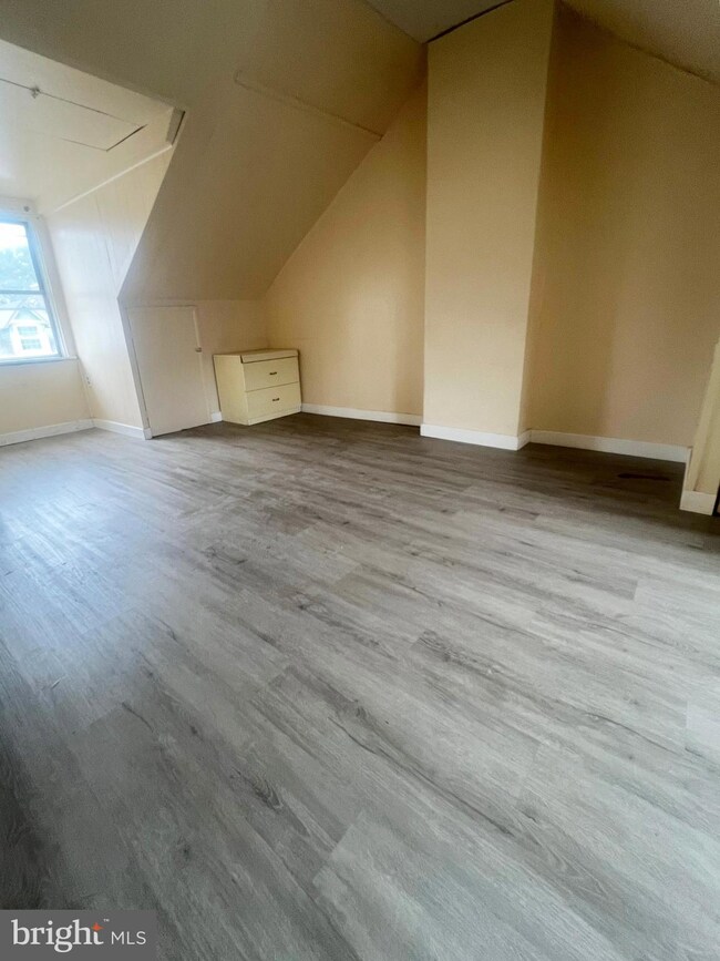 819 Mulberry St, Reading, PA 19604 - photo 7