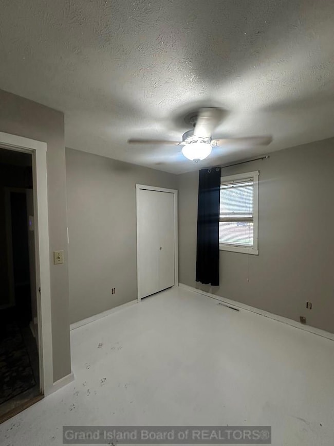 604 W 10th St, Grand Island, NE 68801 - photo 4