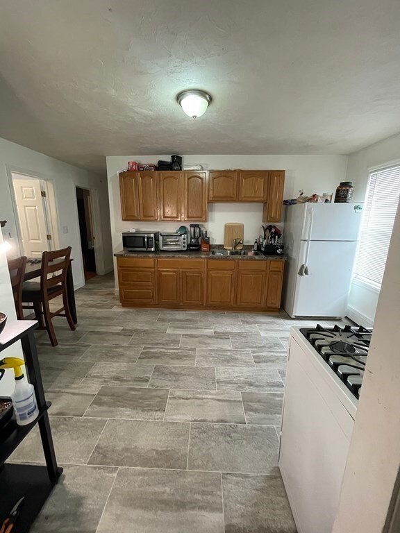 14 Benefit Terrace, Worcester, MA 01610 - photo 4