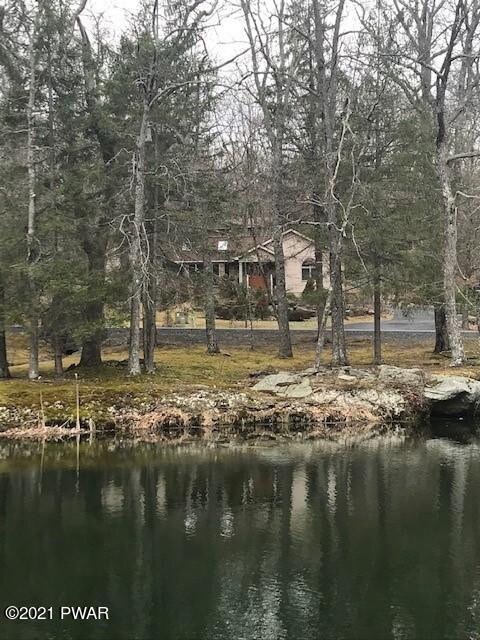 109 Falling Brook Dr, Hawley, PA 18428 - photo 2