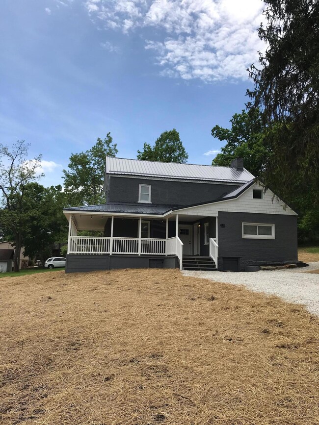 36211 Geiger Rd, Logan, OH 43138 - photo 2