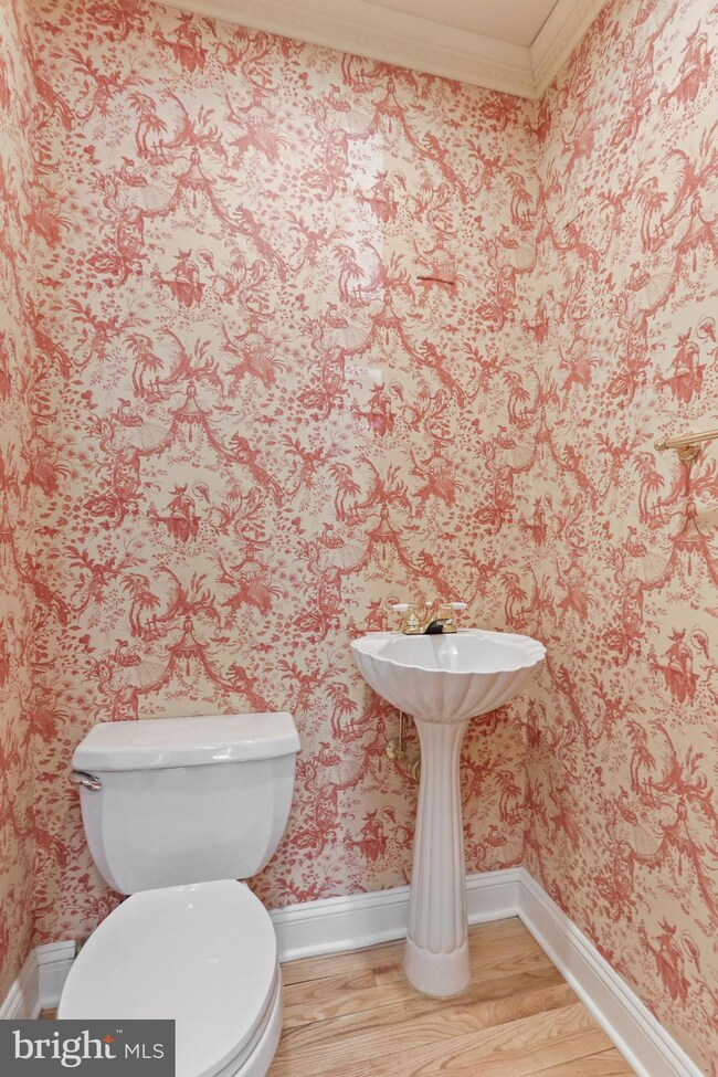 1632 30th St NW unit 8, Washington, DC 20007 - photo 7