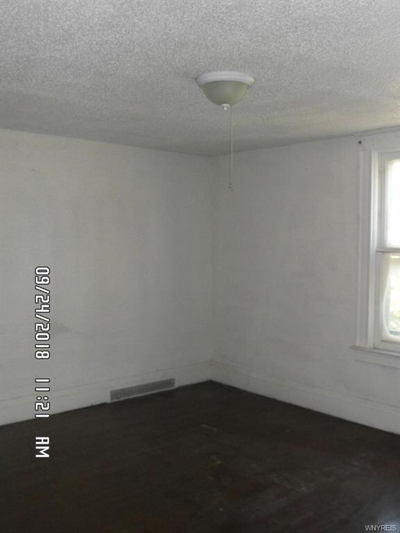 435 18th St, Niagara Falls, NY 14303 - photo 6