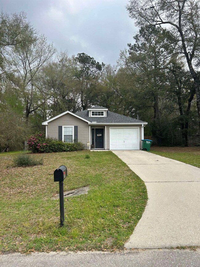 61 Shadow Oak Cir, Crawfordville, FL 32327 - photo 2