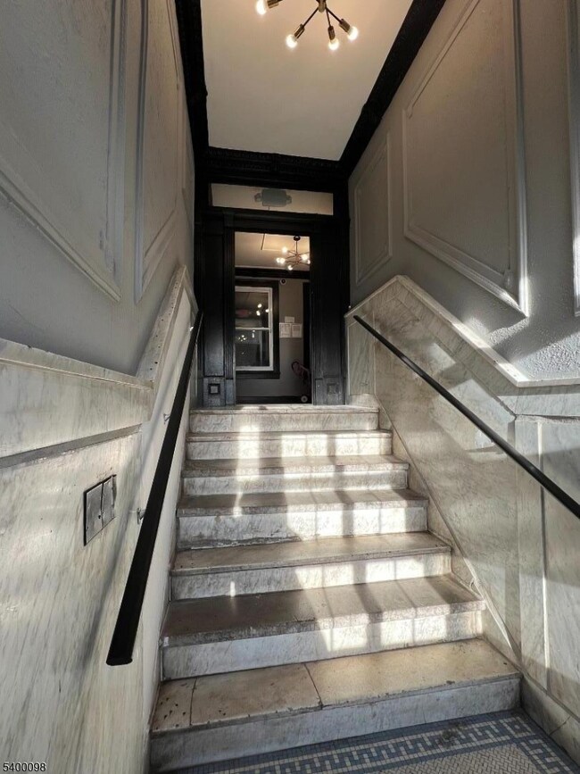 715 Arlington Ave unit 2D, Plainfield, NJ 07060 - photo 2