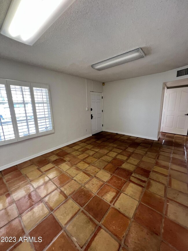 107 W Hatcher Rd, Phoenix, AZ 85021 - photo 5