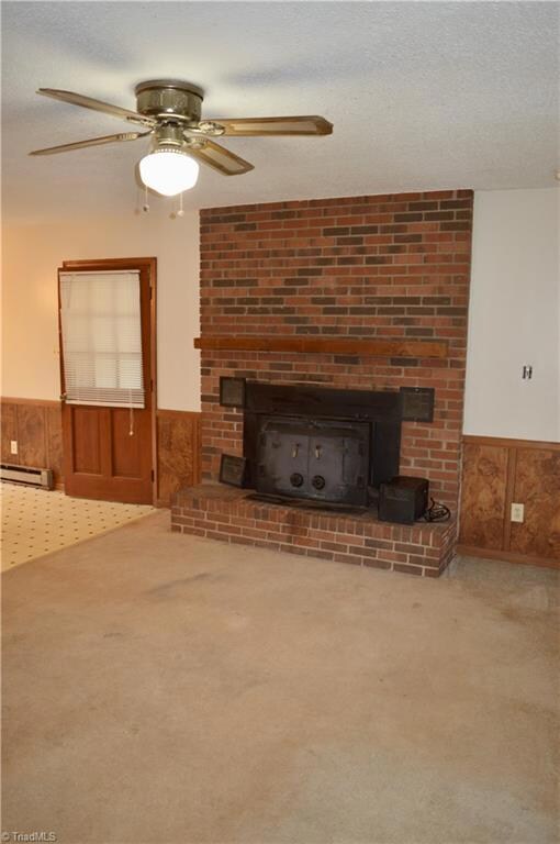 160 E Edison Dr, Statesville, NC 28625 - photo 3