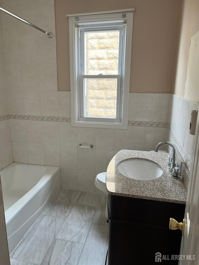 399 Park Ave, Perth Amboy, NJ 08861 - photo 4