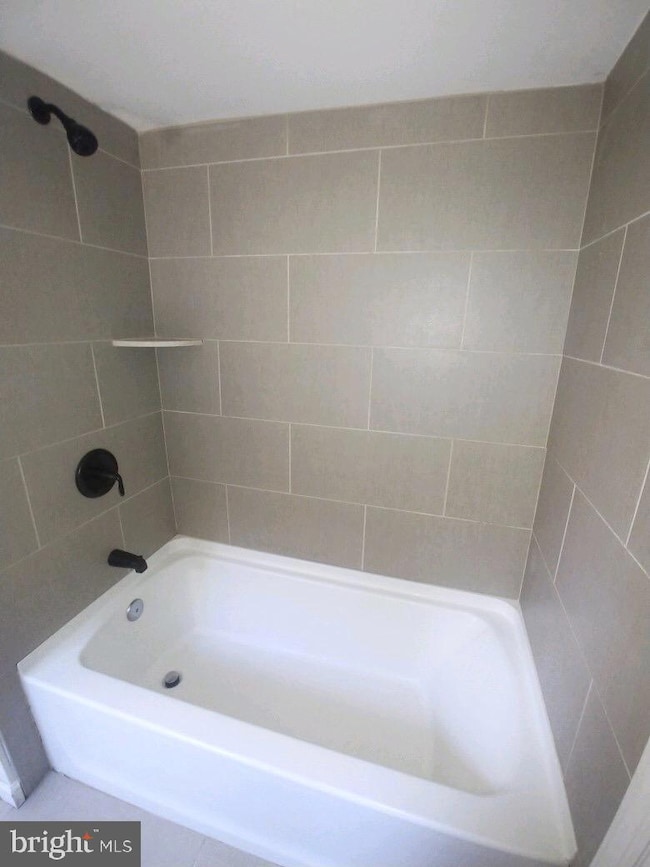 535 Chews Landing Rd unit B, Lindenwold, NJ 08021 - photo 3