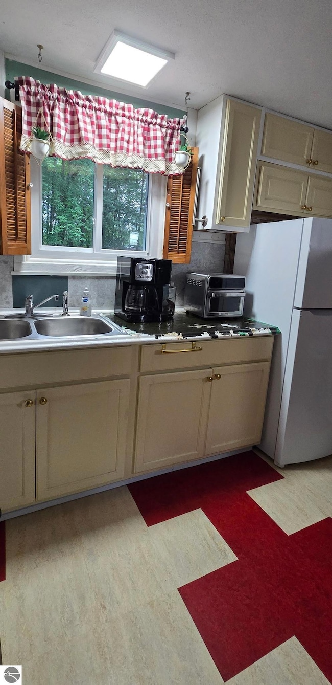 1863 Cuyuga Trail, West Branch, MI 48661 - photo 5