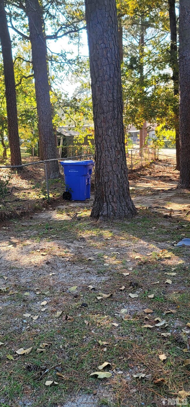 7628 Decatur Dr, Fayetteville, NC 28303 - photo 3