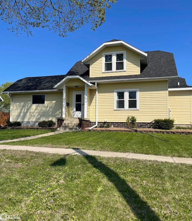 709 S Jones St, Algona, IA 50511 - photo 2