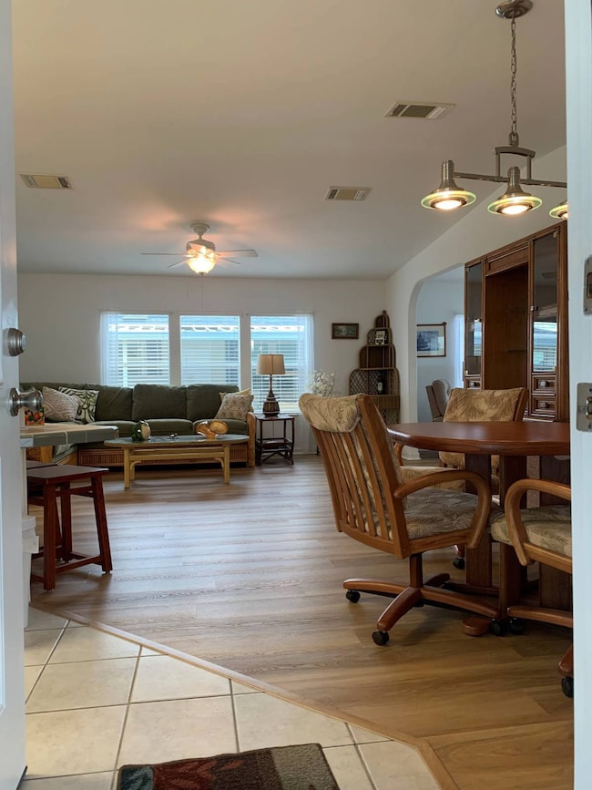 327 Belle Grove St unit 327A, Lake Placid, FL 33852 - photo 4