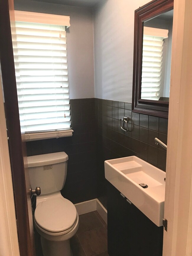 610 E Porter Ave, Naperville, IL 60540 - photo 6