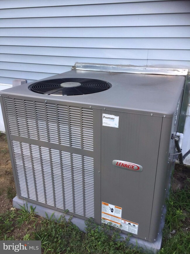 1176 Leisure Dr, Chambersburg, PA 17202 - photo 4