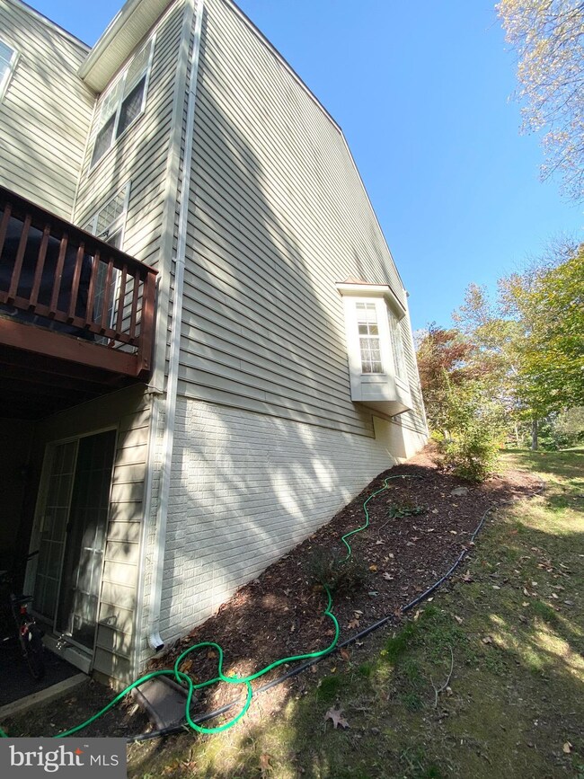 5462 Summer Leaf Ln, Alexandria, VA 22312 - photo 7