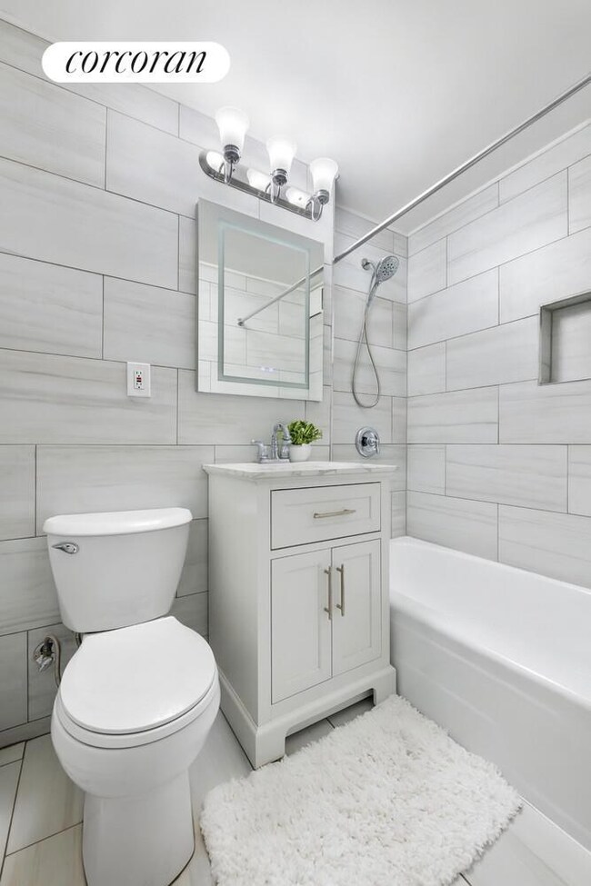 745 E 31st St unit 4C, Brooklyn, NY 11210 - photo 4