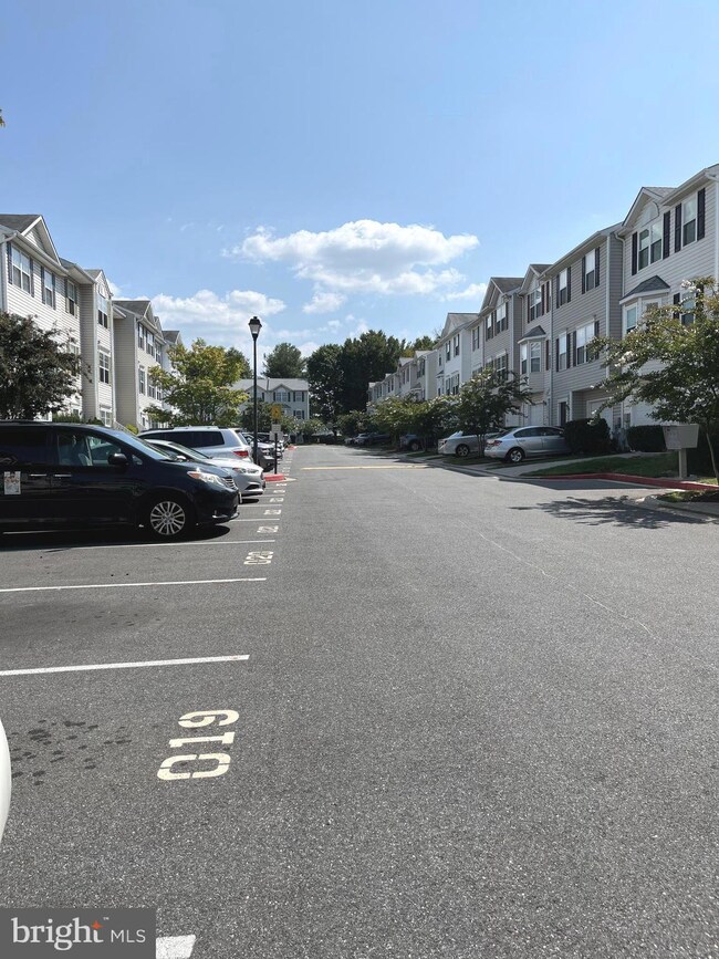 8848 Goose Landing Cir, Columbia, MD 21045 - photo 4