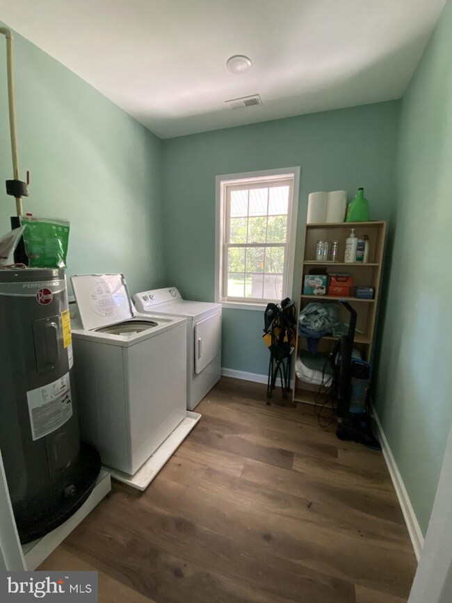 39729 Toad Hall Ln, Aldie, VA 20105 - photo 6