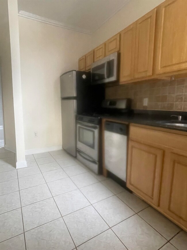 253 New York Ave unit 1R, Jersey City, NJ 07307 - photo 4
