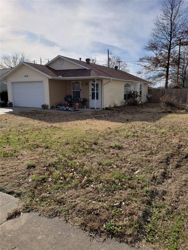 1432 S Arkansas St, Rogers, AR 72756 - photo 2