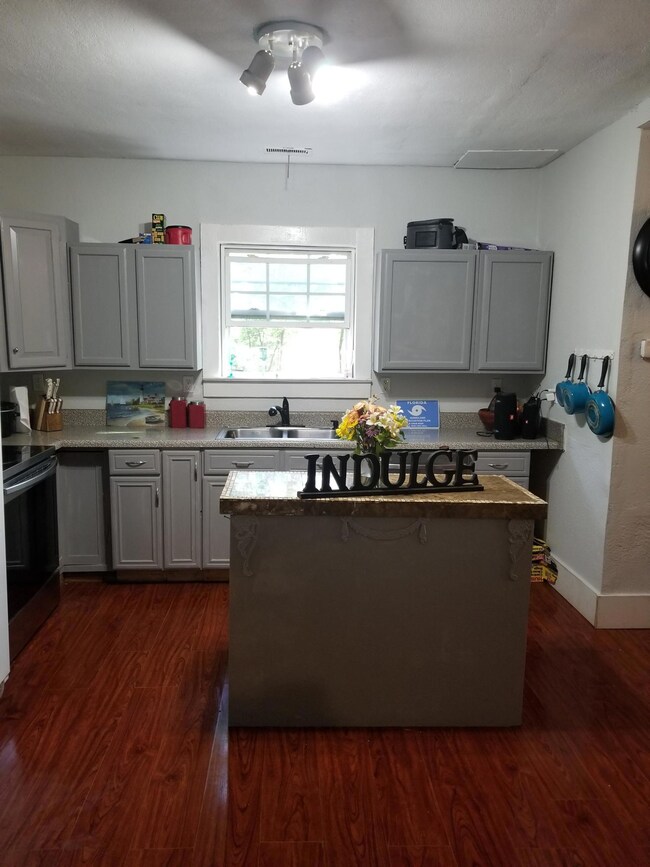 77EDA51F-79C8-44A9-8FC1-3EBF84FD9A57