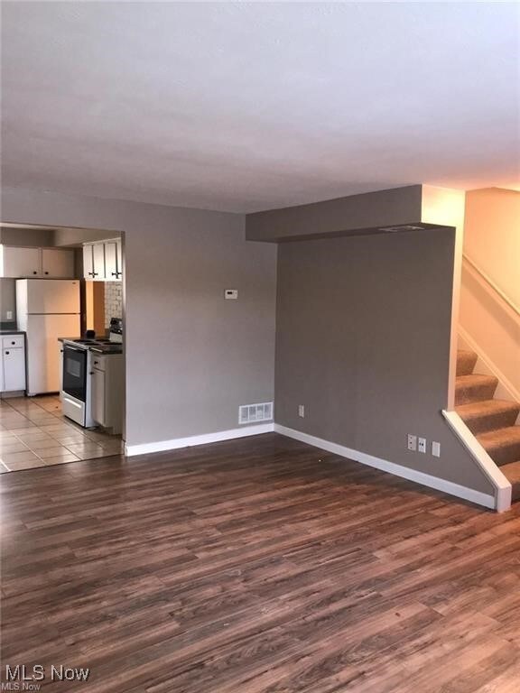 1614 Lee Terrace Dr unit C8, Wickliffe, OH 44092 - photo 3