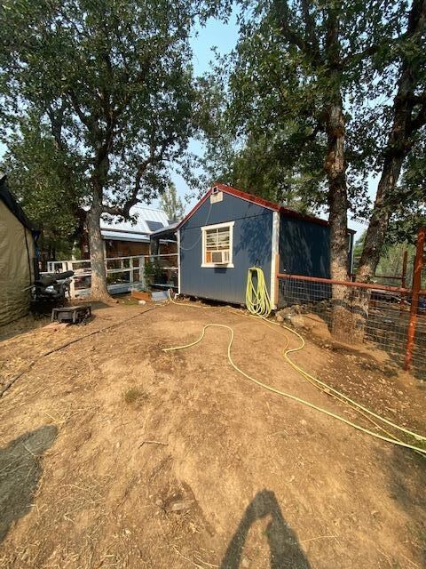 1071 Barker Dr, Merlin, OR 97532 - photo 2